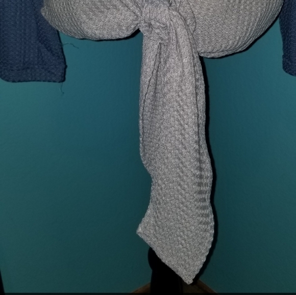 #7 ๐๏ธ๐๏ธ KNITTED LONG SLEEVED TIE FRONT SWEATE - Picture 3 of 6